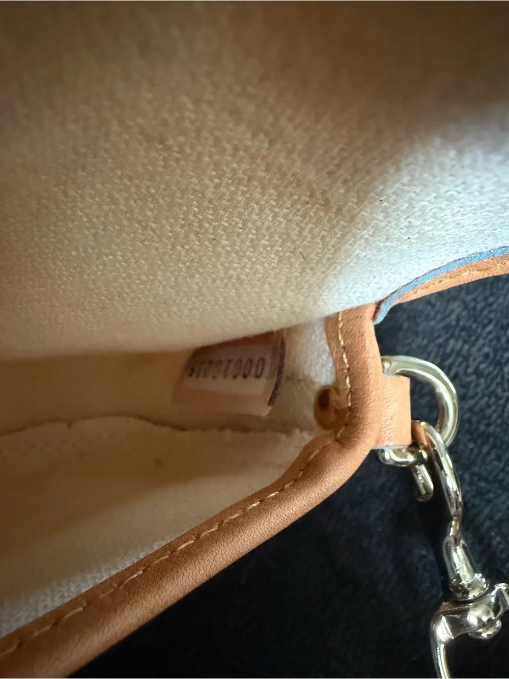 Dooney and Bourke vintage star wristlet